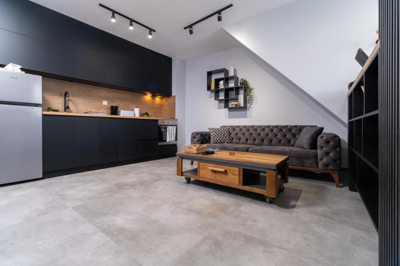 Chic 1Br Apartment With Balcony In Φιλιππούπολη Εξωτερικό φωτογραφία