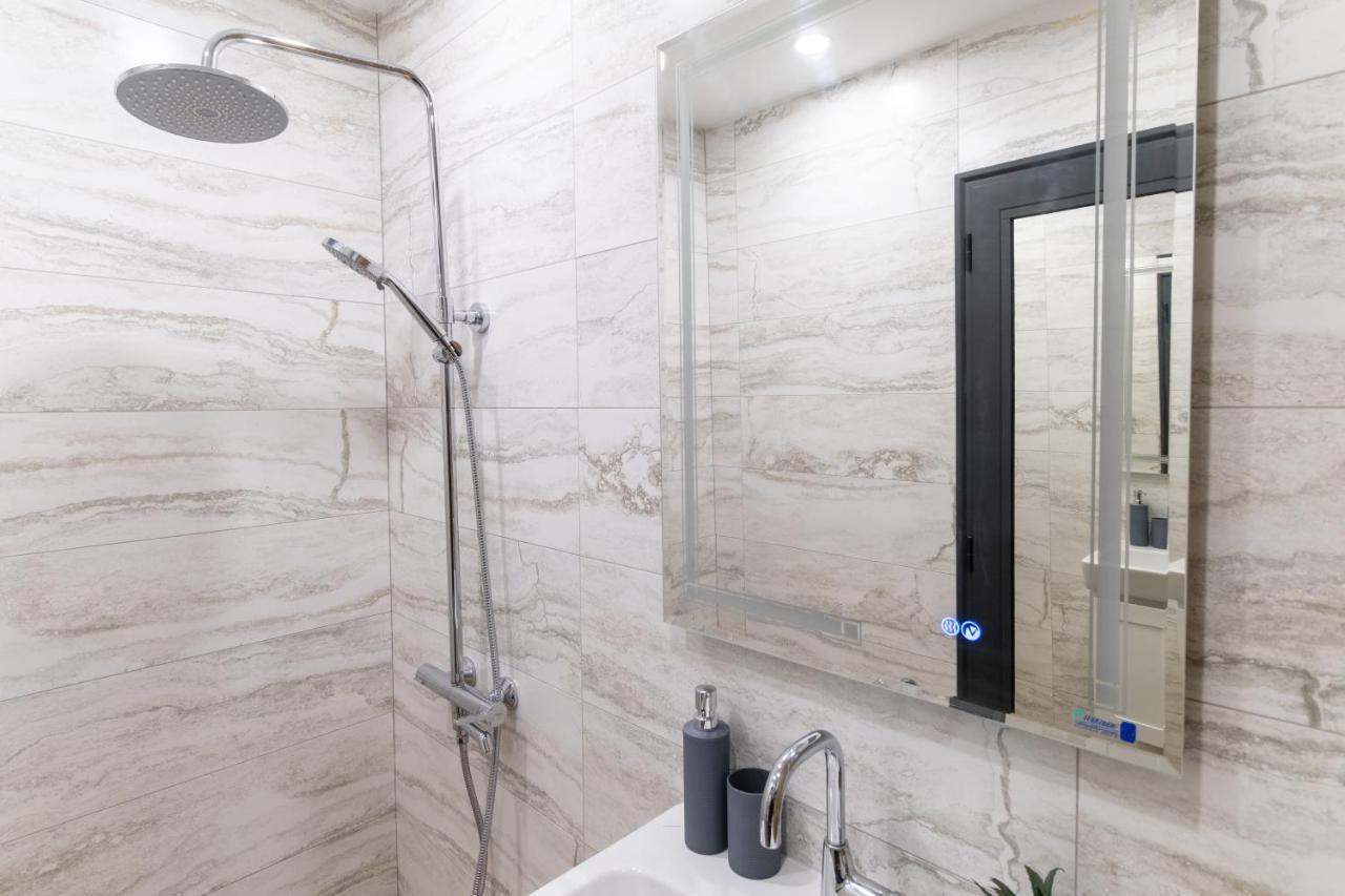 Chic 1Br Apartment With Balcony In Φιλιππούπολη Εξωτερικό φωτογραφία