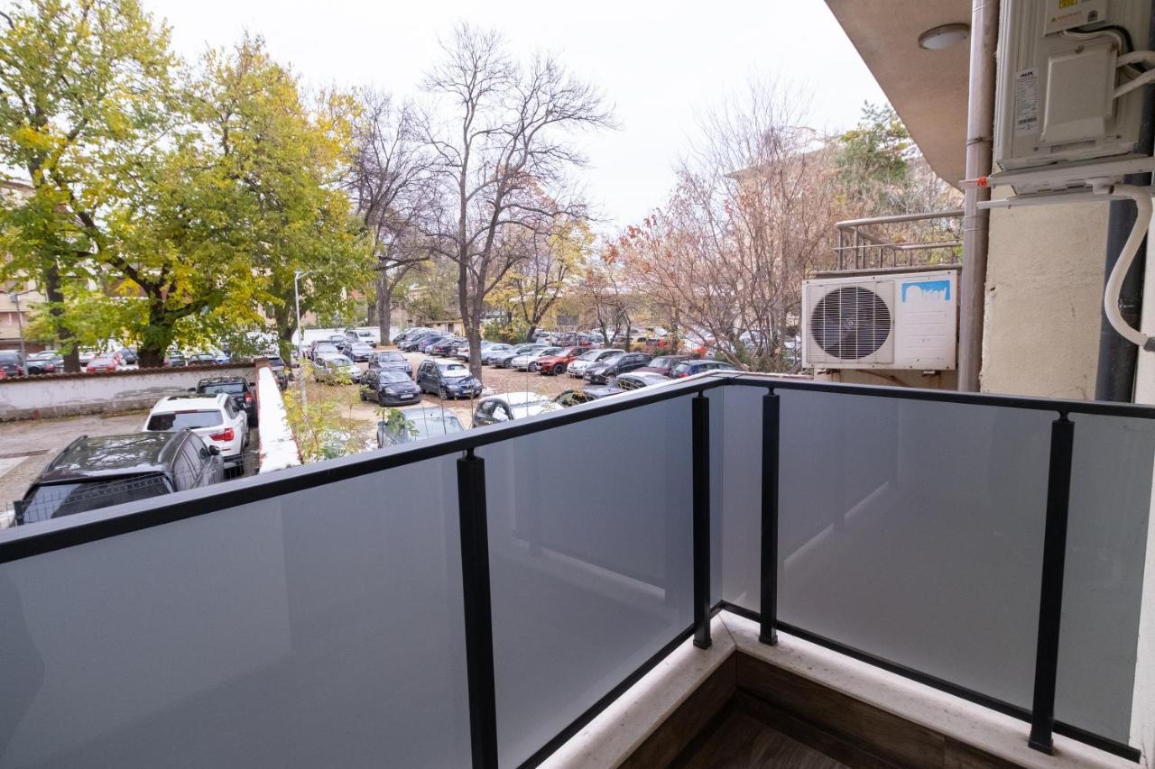 Chic 1Br Apartment With Balcony In Φιλιππούπολη Εξωτερικό φωτογραφία