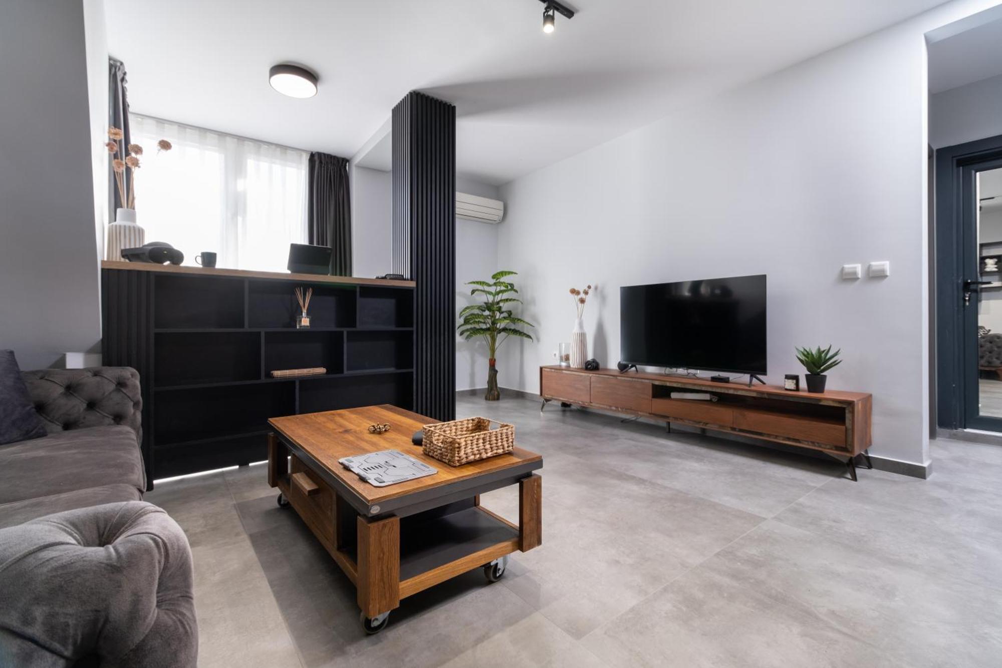 Chic 1Br Apartment With Balcony In Φιλιππούπολη Εξωτερικό φωτογραφία