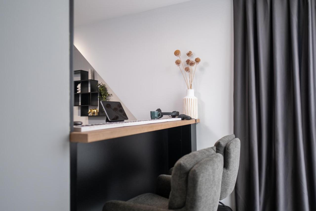 Chic 1Br Apartment With Balcony In Φιλιππούπολη Εξωτερικό φωτογραφία