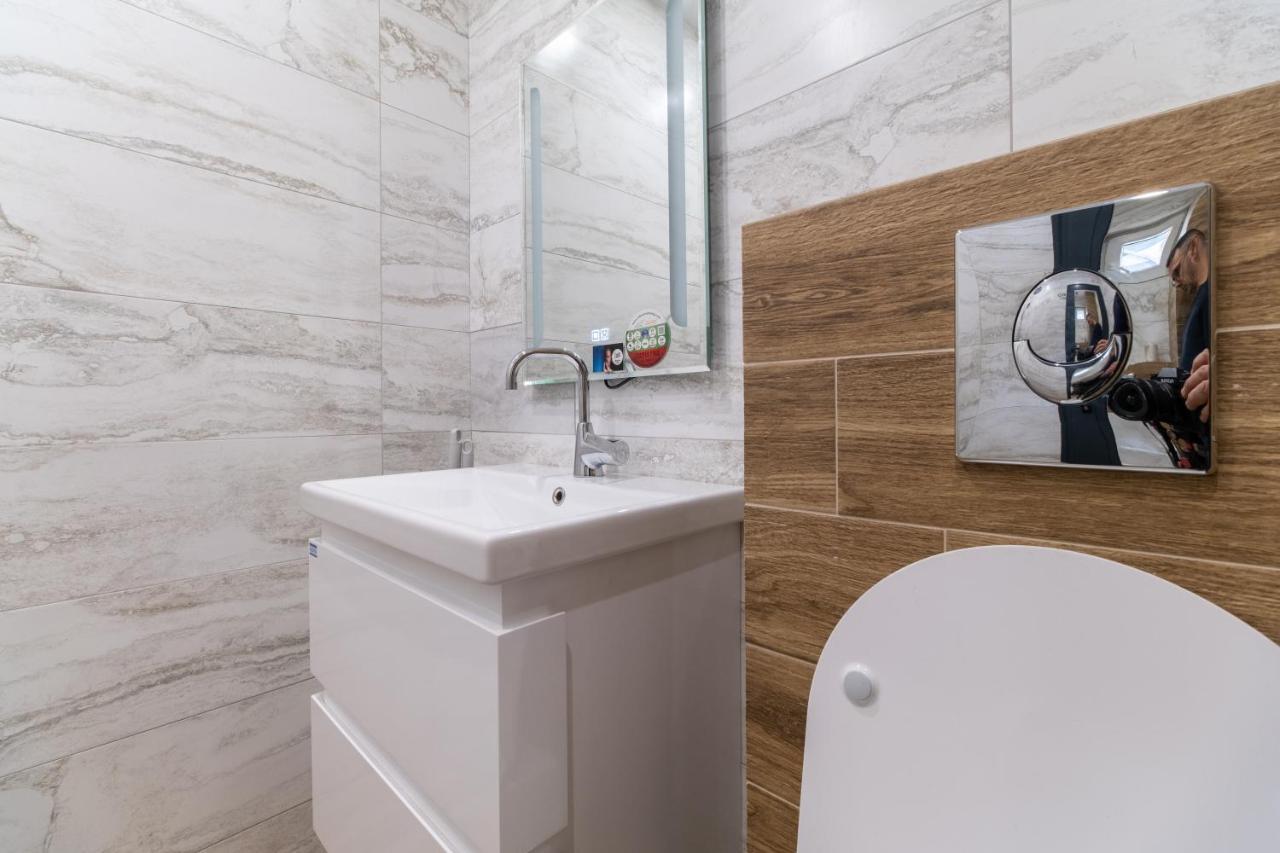 Chic 1Br Apartment With Balcony In Φιλιππούπολη Εξωτερικό φωτογραφία